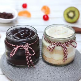 Fruit And Chocolate Jar Cake